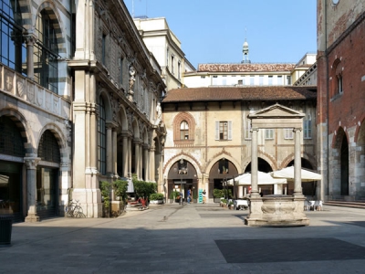 Piazza dei mercanti